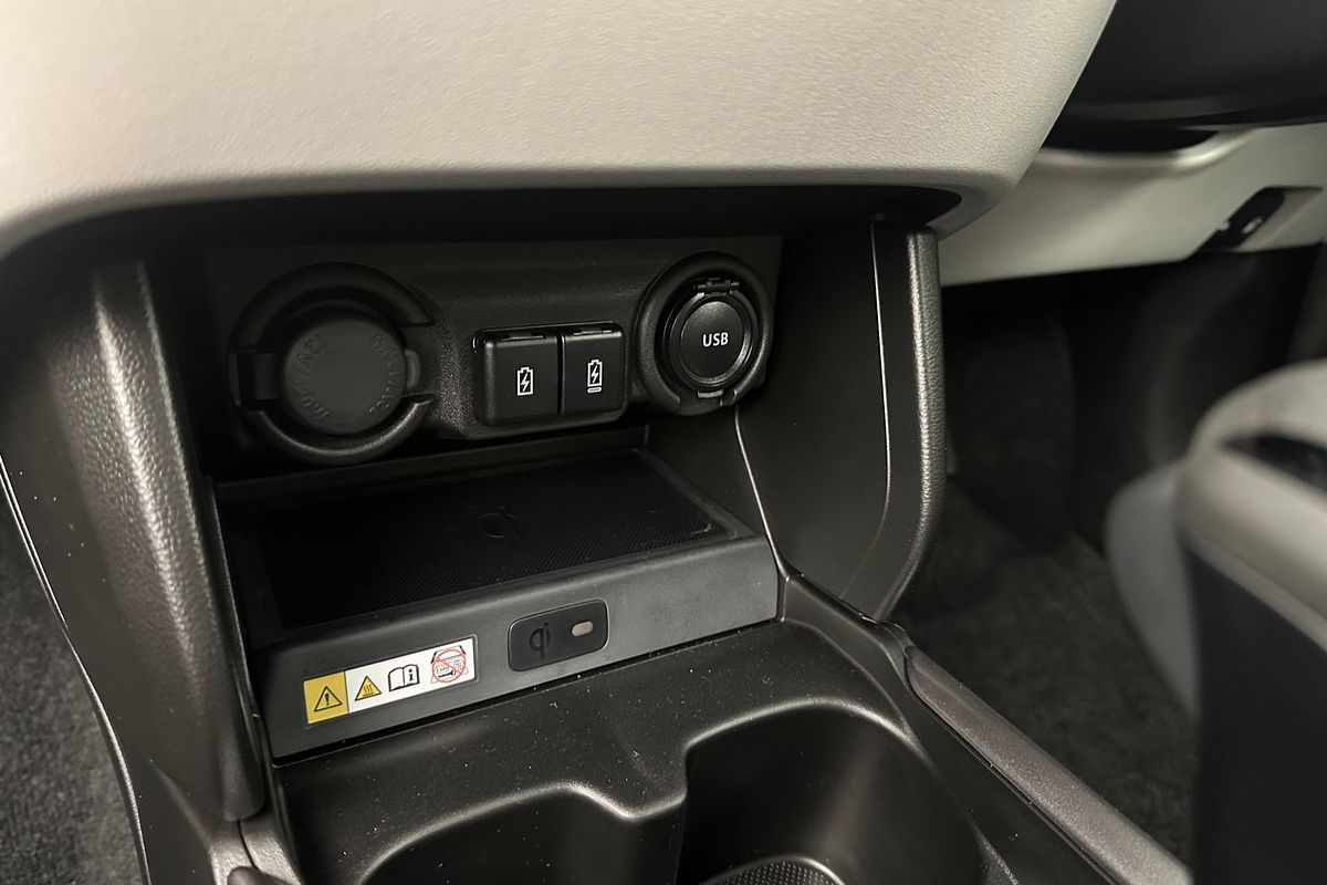 2025 Suzuki Swift Hybrid GLX UZ