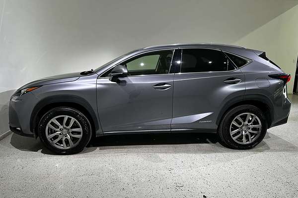 2015 Lexus NX NX300h Luxury AYZ10R