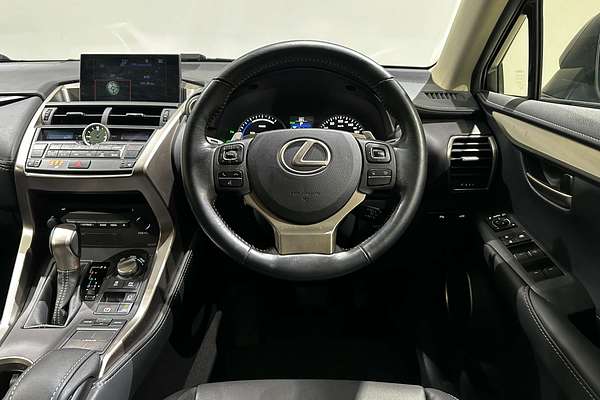 2015 Lexus NX NX300h Luxury AYZ10R