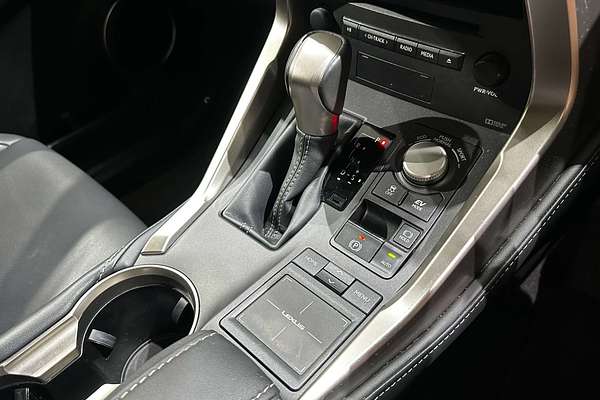 2015 Lexus NX NX300h Luxury AYZ10R