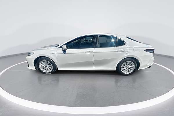 2021 Toyota Camry Ascent AXVH70R