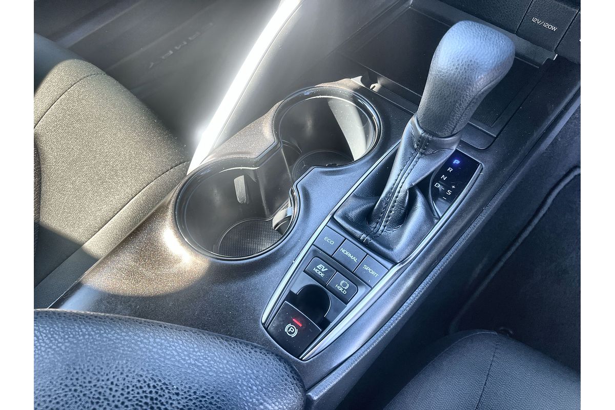 2021 Toyota Camry Ascent AXVH70R