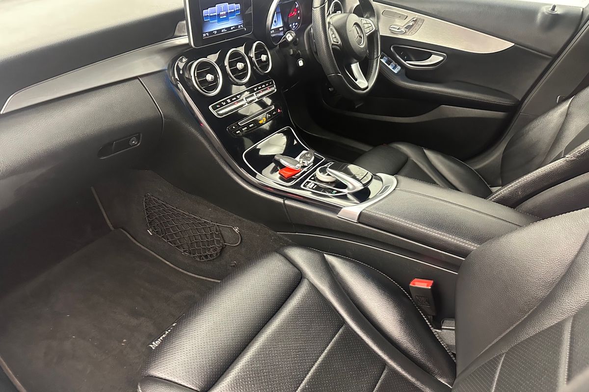 2017 Mercedes-Benz C-Class C200 W205