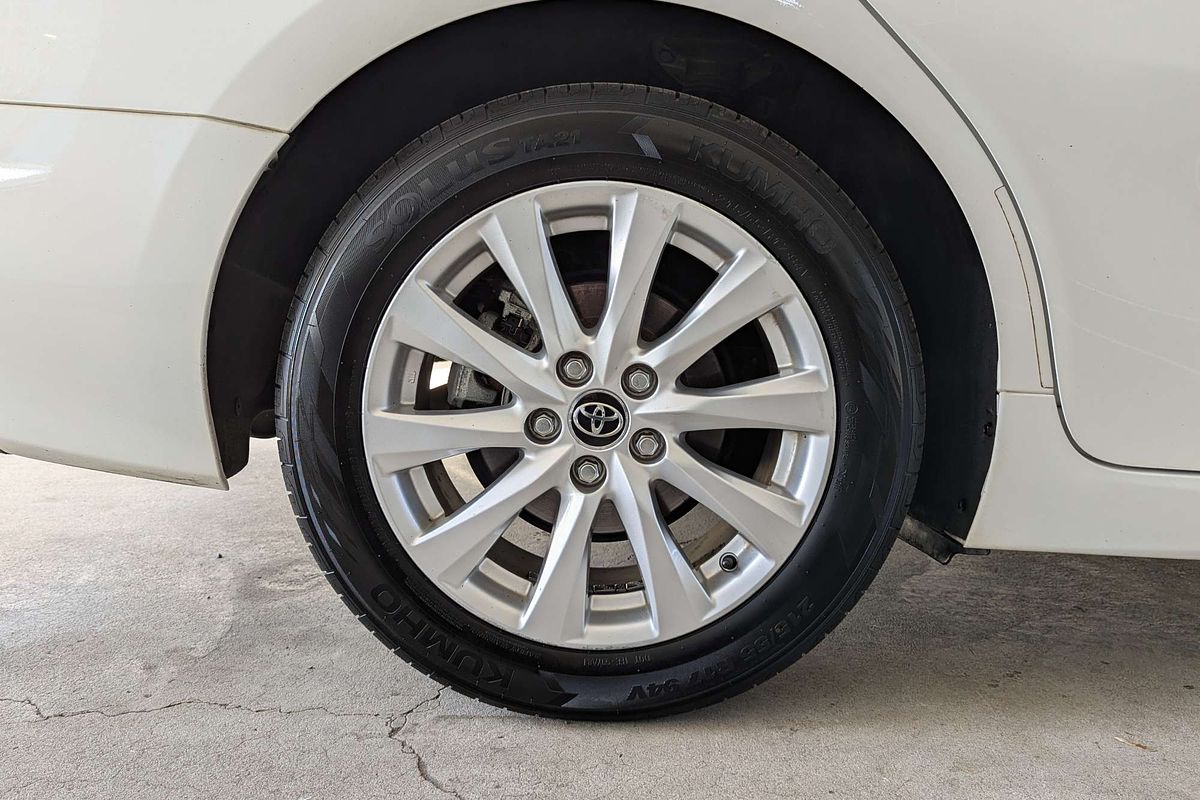 2019 Toyota Camry Ascent ASV70R
