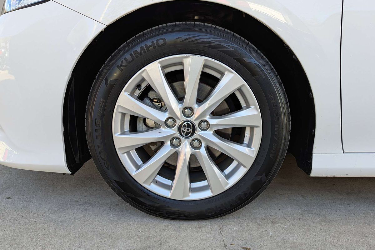 2019 Toyota Camry Ascent ASV70R