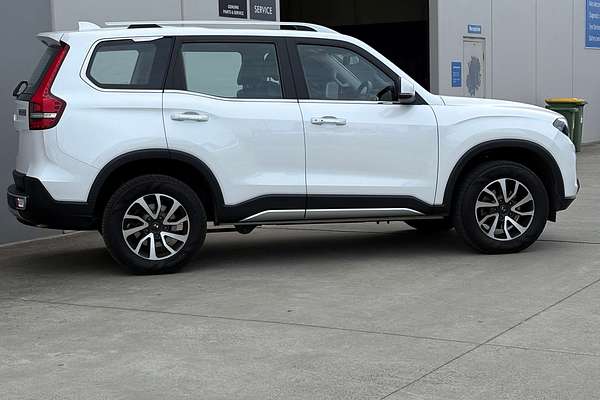 2023 Mahindra Scorpio Z8L