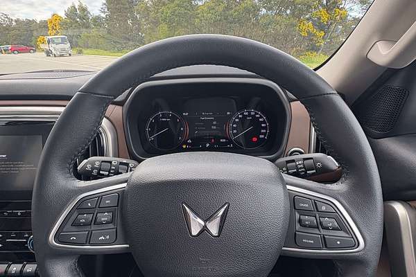 2023 Mahindra Scorpio Z8L