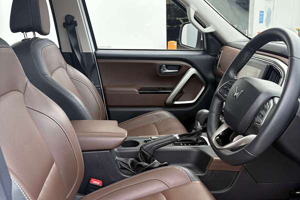 2023 Mahindra Scorpio Z8L