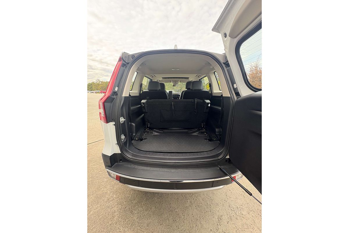 2023 Mahindra Scorpio Z8L