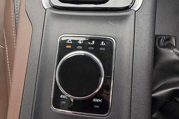 2023 Mahindra Scorpio Z8L