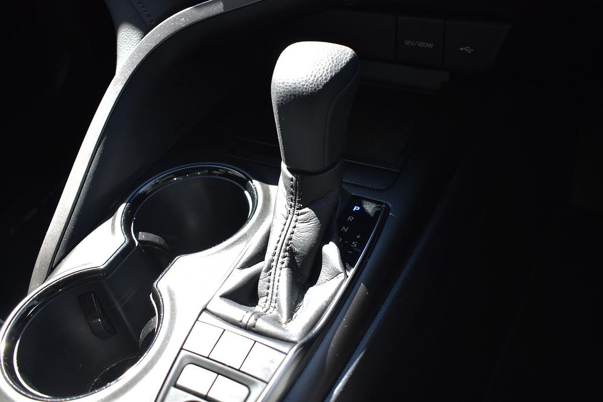 2024 Toyota Camry Ascent AXVH70R
