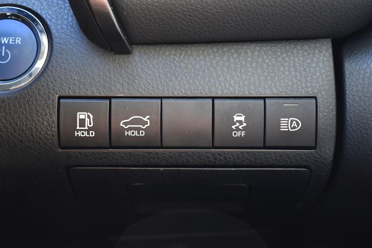 2024 Toyota Camry Ascent AXVH70R