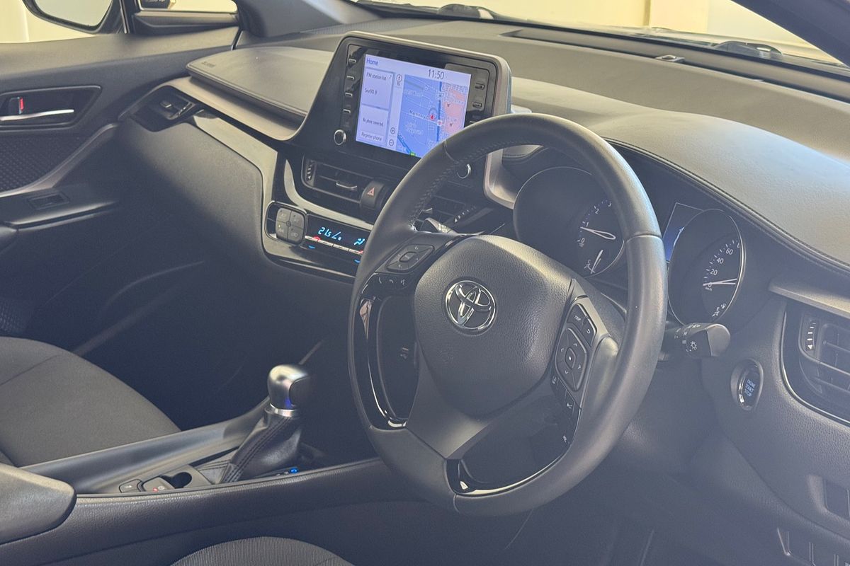 2020 Toyota C-HR GXL NGX10R