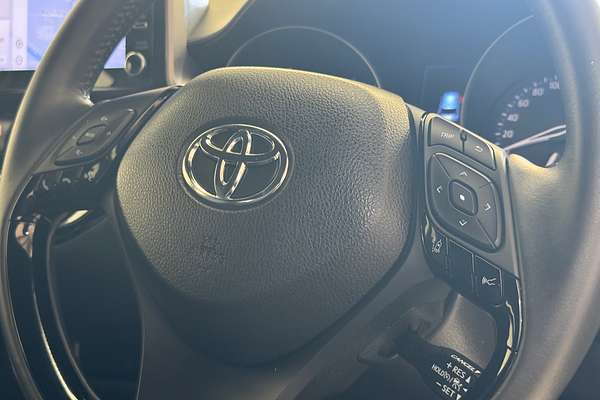 2020 Toyota C-HR GXL NGX10R