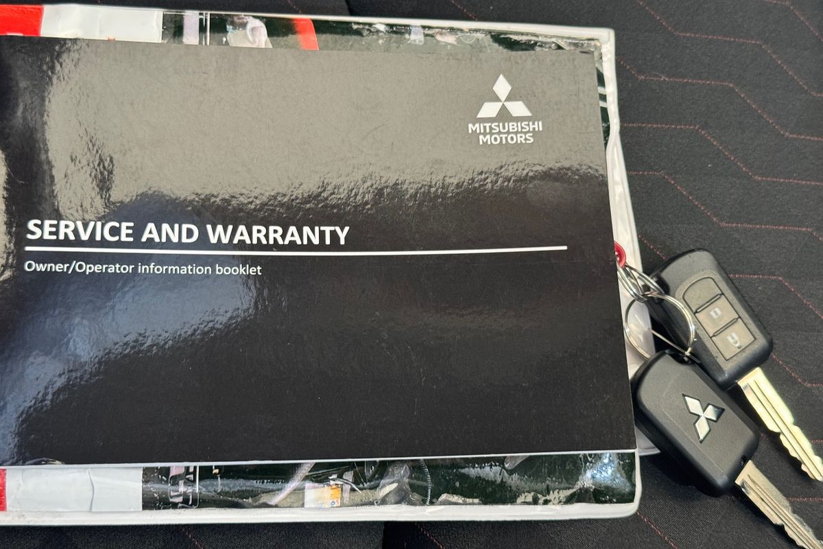 2021 Mitsubishi Mirage ES LB