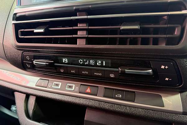 2025 Peugeot Expert Premium K0 SWB