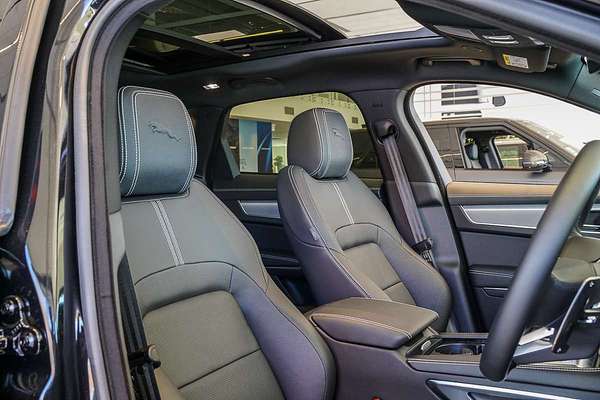 2024 Jaguar F-PACE PHEV P400e R-Dynamic SE 90th Anniversary Edition X761