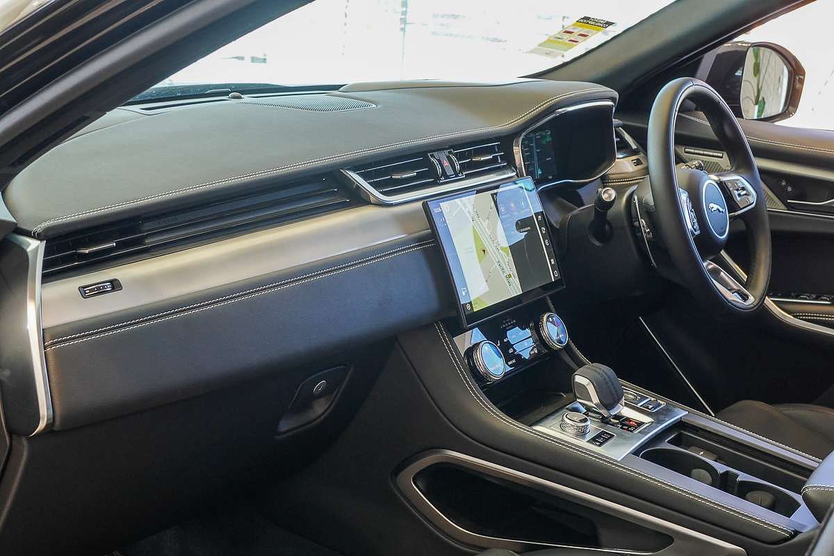 2024 Jaguar F-PACE PHEV P400e R-Dynamic SE 90th Anniversary Edition X761