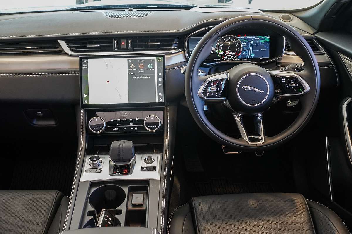 2024 Jaguar F-PACE PHEV P400e R-Dynamic SE 90th Anniversary Edition X761