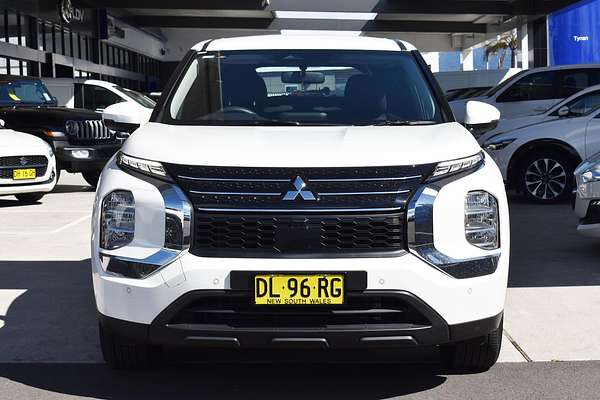 2024 Mitsubishi Outlander ES ZM