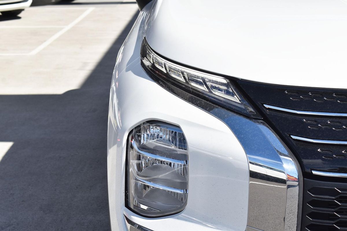 2024 Mitsubishi Outlander ES ZM