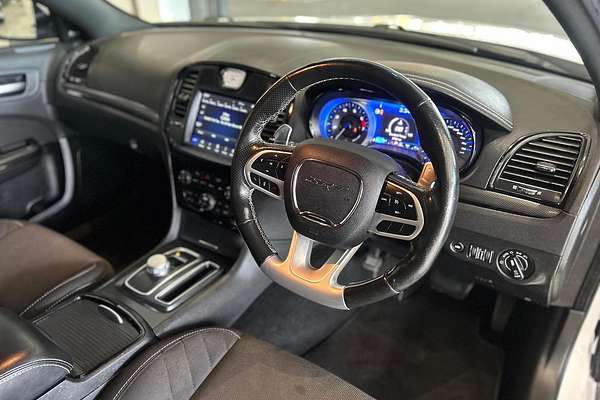 2021 Chrysler 300 SRT Core LX