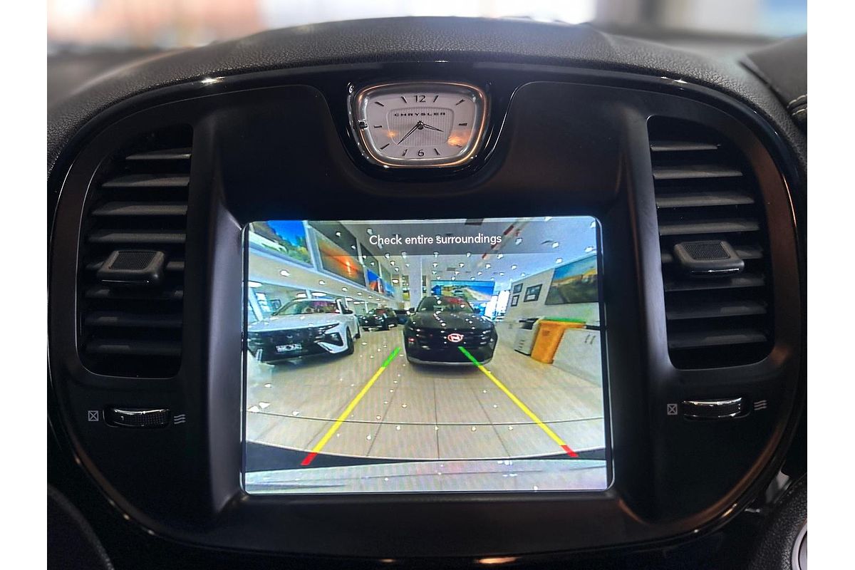 2021 Chrysler 300 SRT Core LX