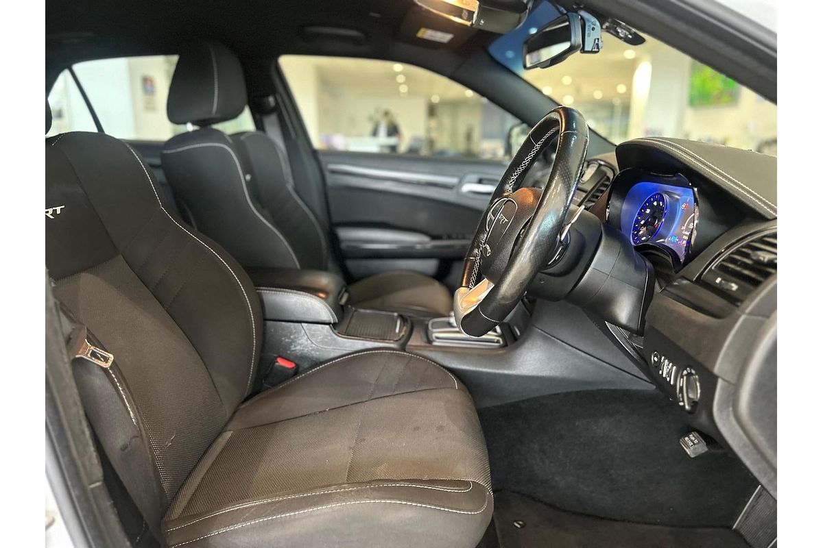 2021 Chrysler 300 SRT Core LX