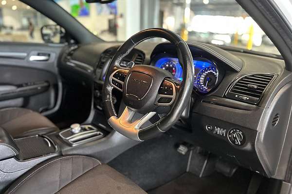 2021 Chrysler 300 SRT Core LX