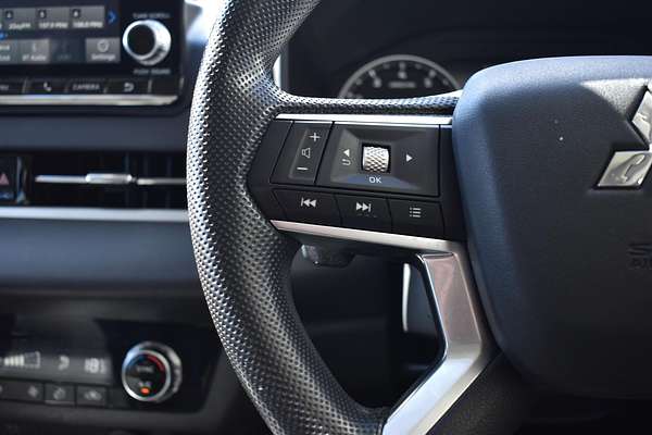 2024 Mitsubishi Outlander ES ZM