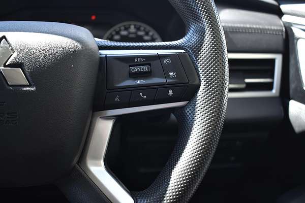 2024 Mitsubishi Outlander ES ZM