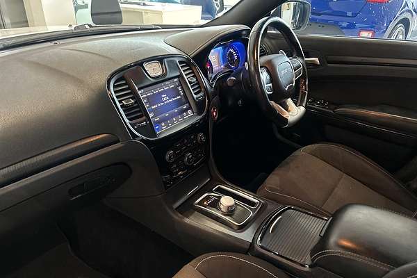 2021 Chrysler 300 SRT Core LX