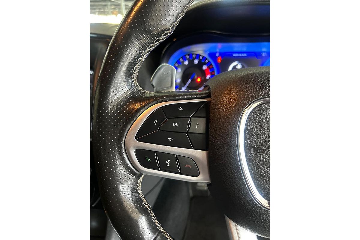 2021 Chrysler 300 SRT Core LX