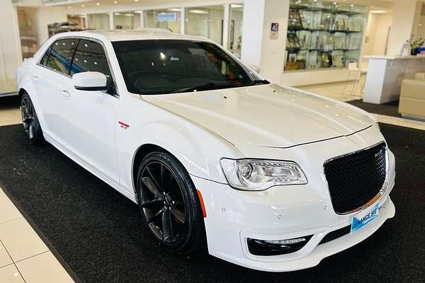 2021 Chrysler 300 SRT Core LX