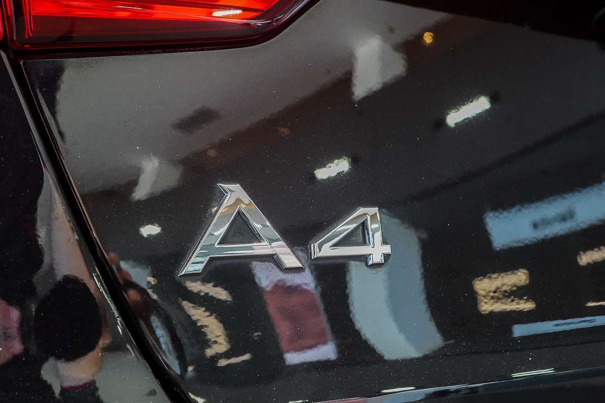 2019 Audi A4 45 TFSI S line B9