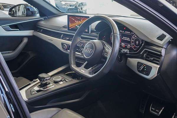 2019 Audi A4 45 TFSI S line B9