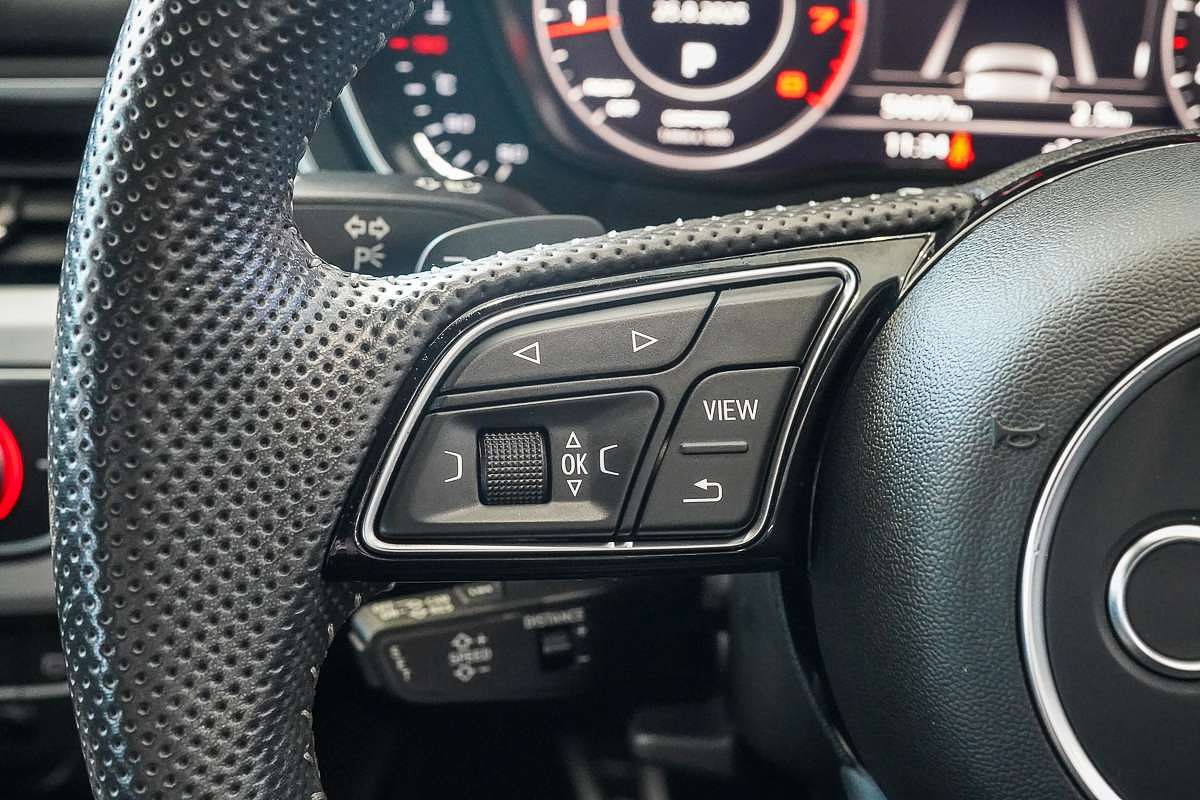 2019 Audi A4 45 TFSI S line B9