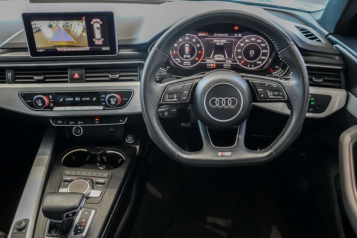 2019 Audi A4 45 TFSI S line B9