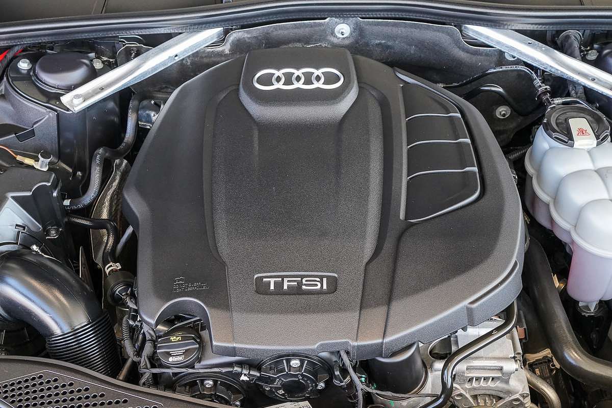 2019 Audi A4 45 TFSI S line B9