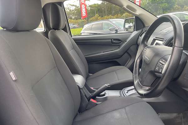 2019 Isuzu D-MAX SX High Ride  Rear Wheel Drive