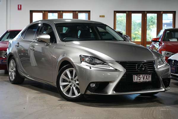 2016 Lexus IS IS200t Luxury ASE30R