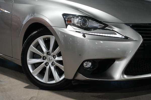 2016 Lexus IS IS200t Luxury ASE30R