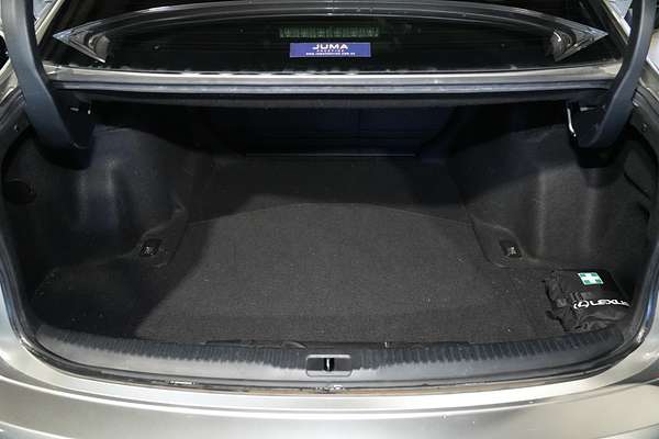 2016 Lexus IS IS200t Luxury ASE30R
