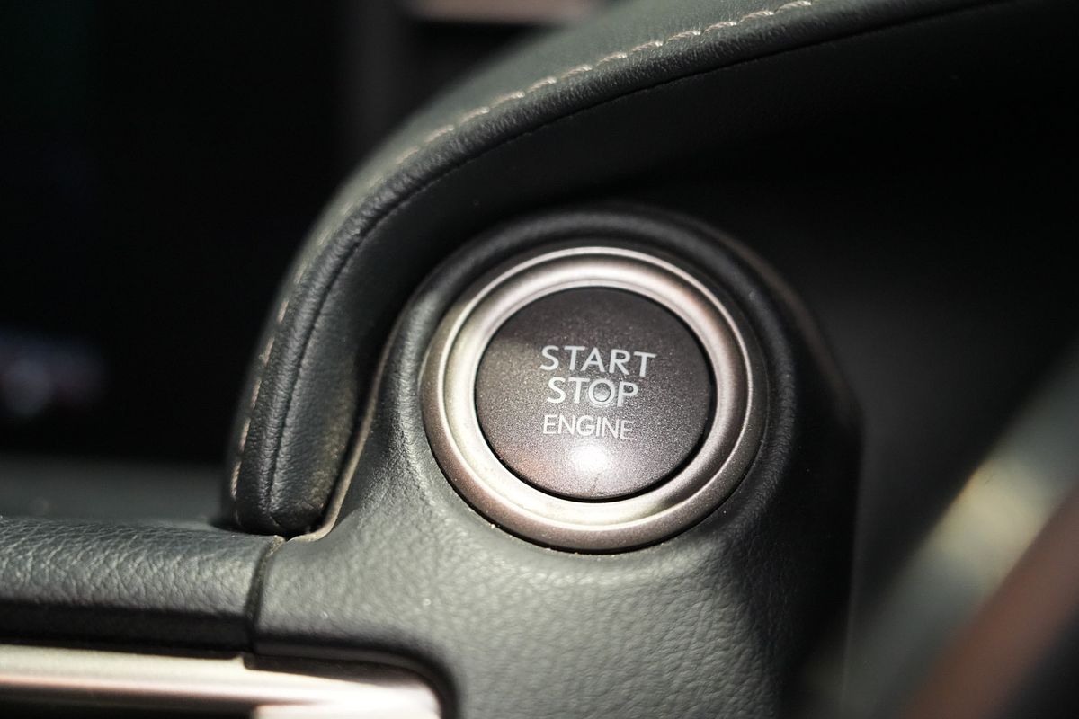 2016 Lexus IS IS200t Luxury ASE30R