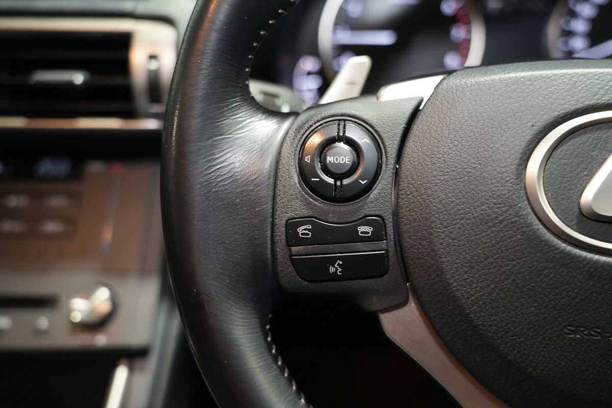 2016 Lexus IS IS200t Luxury ASE30R