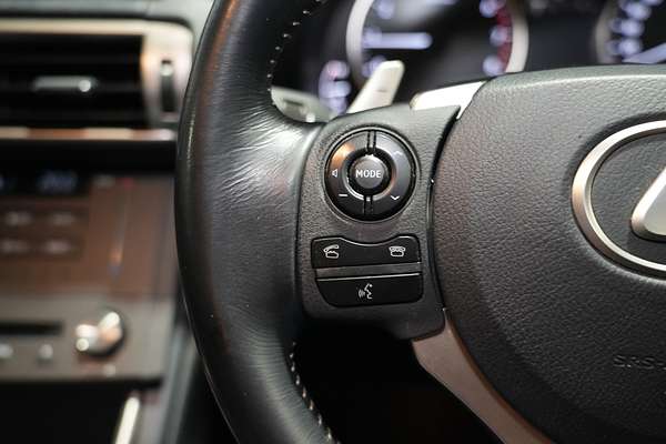 2016 Lexus IS IS200t Luxury ASE30R