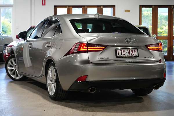 2016 Lexus IS IS200t Luxury ASE30R