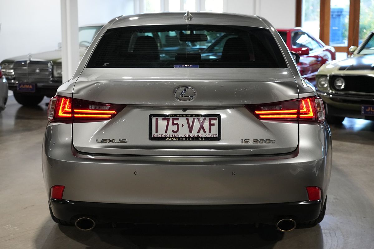 2016 Lexus IS IS200t Luxury ASE30R