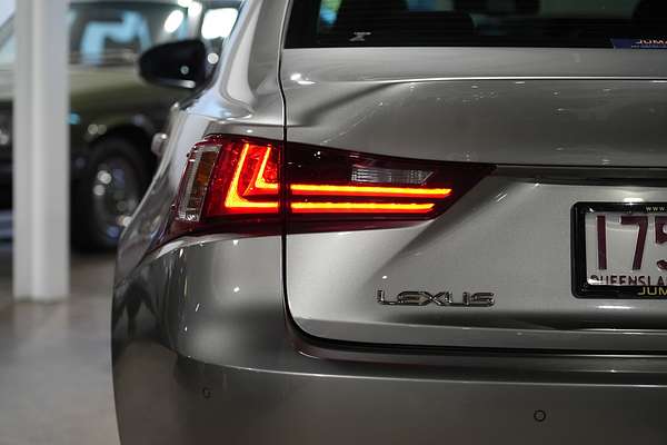 2016 Lexus IS IS200t Luxury ASE30R