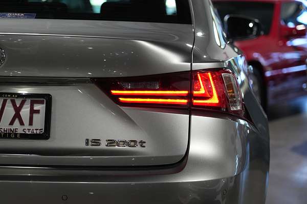 2016 Lexus IS IS200t Luxury ASE30R